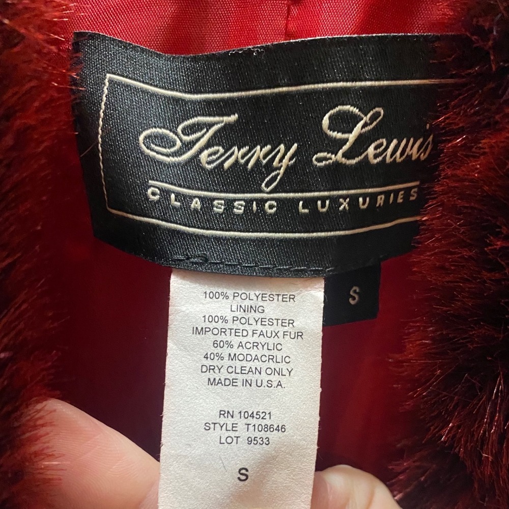 Terry Lewis Classic Luxuries Women Small Red Faux Fur Collar Cuff Blazer Jacket - Picture 8 of 10